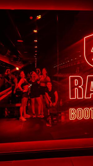 Júlia Gomes Instagram - Mude seu estilo de vida e vem pra @racebootcamp ❤️‍🔥
Usando o meu cupom JUGOMES na compra da primeira experiência você ganha   uma aula! Vem vem veeeem!!! ✨