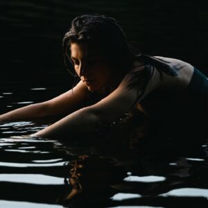 Julia Holter Instagram - i have a new record “Something in the Room She Moves” coming out March 22 🪼🐠🪼preorder available now (link in bio) @dominorecordco 

in the past few years, among other things, I’ve watched a lot of the classic Ghibli film Ponyo, about a fish who turns into a human. i spent some time thinking about human states of change, trying to create a realm that’s waterlike, fluid, evoking the body’s internal sound world. the body and transformation were on my mind, as well as the pleasure and pain that can come out of the deepest forms of love. This record is dedicated to the memory of my beautiful nephew Calder Powell

Excited and moved to share the magnificent cover art by childhood friend @cequarles whose incredible work I am always grateful for

New song “Spinning” out now with a crazy magic video by the great @giraffestudios 

North American tour dates are on sale Friday. presale begins tomorrow Jan 10 at 10am local. pw: ChAiTiUs4eva

Photo by @camille_blake 

Produced and arranged by Julia Holter
Co-produced, engineered, and mixed by @kennethjohngilmore 
Mastered by @heba_kadry 

@beth_goodfellow – drums, percussion
@dev_hoff – fretless bass, double bass
Julia Holter – voice, keyboards
@suitesweetz – flute, piccolo
@chrisspeed11 – saxophone, clarinet
@tashiwada – synths, bagpipes

With additional contributions by @sarahbellereid (trumpet and electronics); and @nitejewel, @jessikakenney, and @miadoitodd (voice)
 
Assistant engineers: @tyler_karmen and @gemmacastro__ 
Recorded at 64 Sound and 101 Recording, Los Angeles
Album art by @cequarles 
Insert photo by @dicky_bahto 
Design by Matthew Cooper