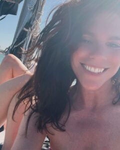 Actress Julia Molkhou HD Instagram Photos and Wallpapers June 2024
