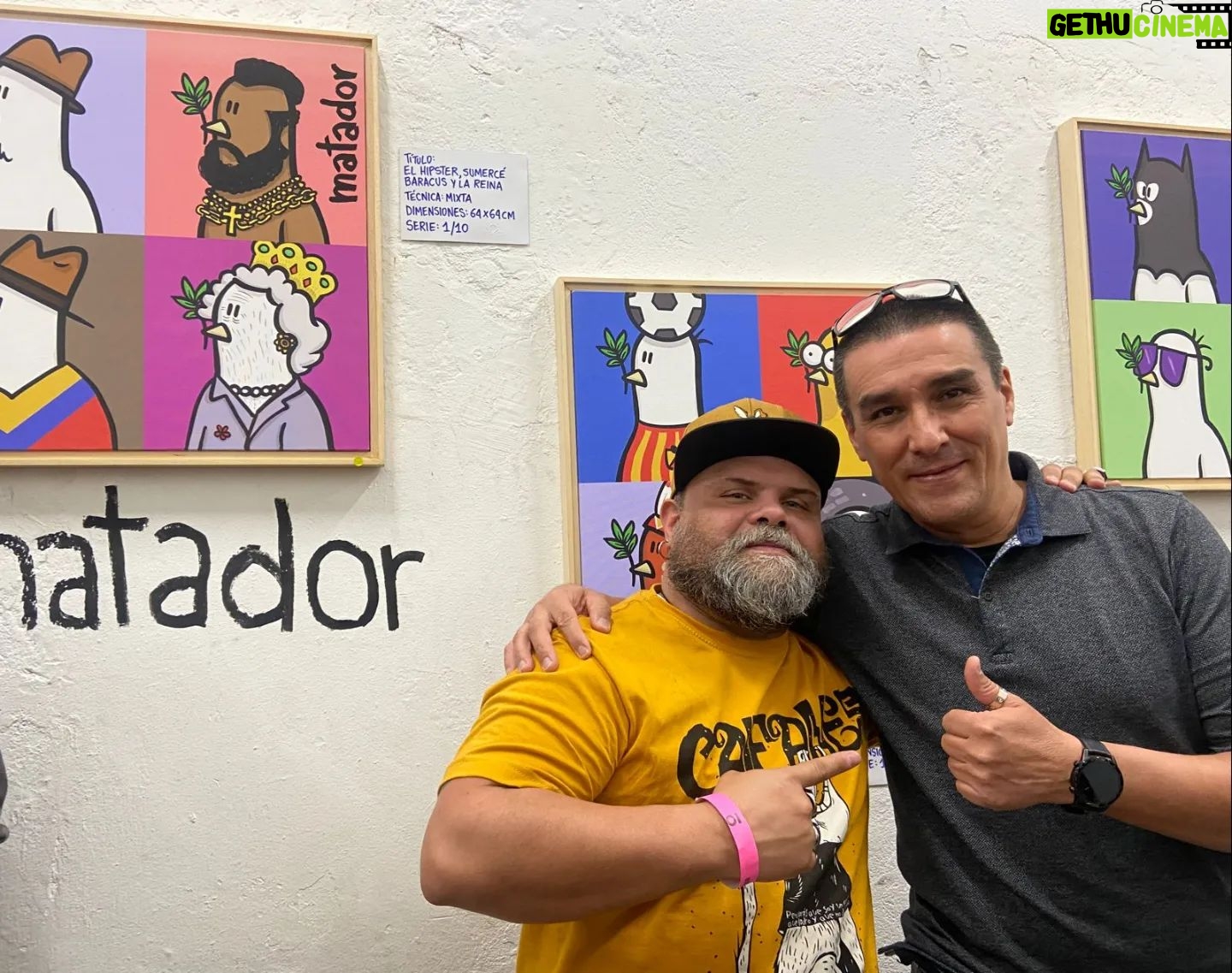Julián Caicedo - 574 Likes - Por acá compartiendo con uno de los mejores caricaturistas de nuestro país @matador000
#laferiadelmillon