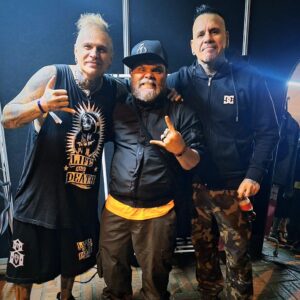 Julián Caicedo Instagram - Cada vez que me reúno con ustedes entiendo que la amistad definitivamente traspasa todas las fronteras , un abrazo gigante parceros !