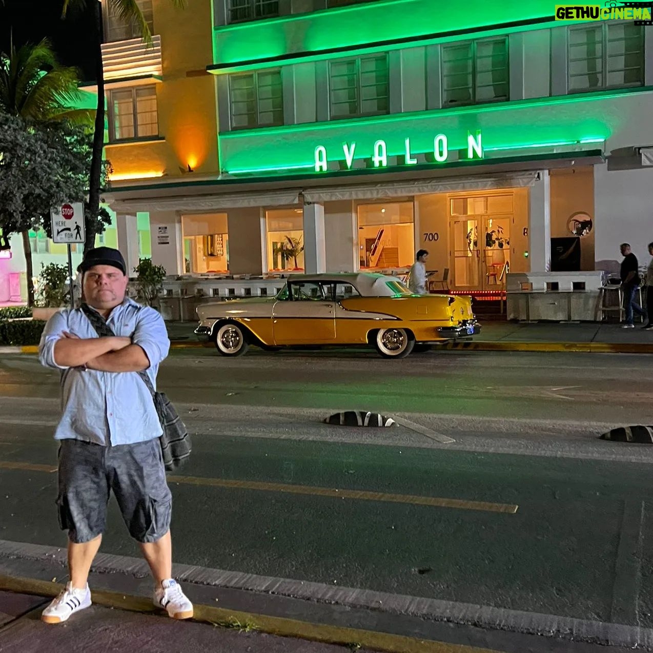 Julián Caicedo - 1.2K Likes - Miami