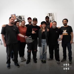 Julián Caicedo Instagram - #fastmovies Hacer un cine posible. Después de tres años de trabajo en la escritura, logramos llegar al momento más esperado por los actores y actrices. Los ensayos, siempre serán fundamentales para encontrar el tono y la puesta en escena. 

No es hacer películas rápido, es hacer un cine consecuente con nuestro mercado, un cine colaborativo, un cine que nos permita explorar distintos géneros y al mismo tiempo cometer muchos errores, seguramente lograremos hacer una buena película y tener continuidad. #fastmovies También es trabajar con actores y actrices con formación y proceso. 

Rostros emocionados por nuestro siguiente viaje. Uno A Uno.

@pueblitoviejo_icononzo @cobahofficial @homiesandfamily @ricardovesgaactor