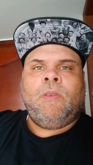 Julián Caicedo Instagram - Running with they devil

Hasta que la.olata nos separe 

@juliancaicedoillgato 
#juliancaicedoactor
