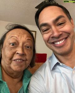 Actor Julián Castro HD Instagram Photos and Wallpapers May 2024