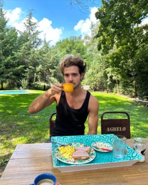 Julián Cerati Instagram - Domingo de?