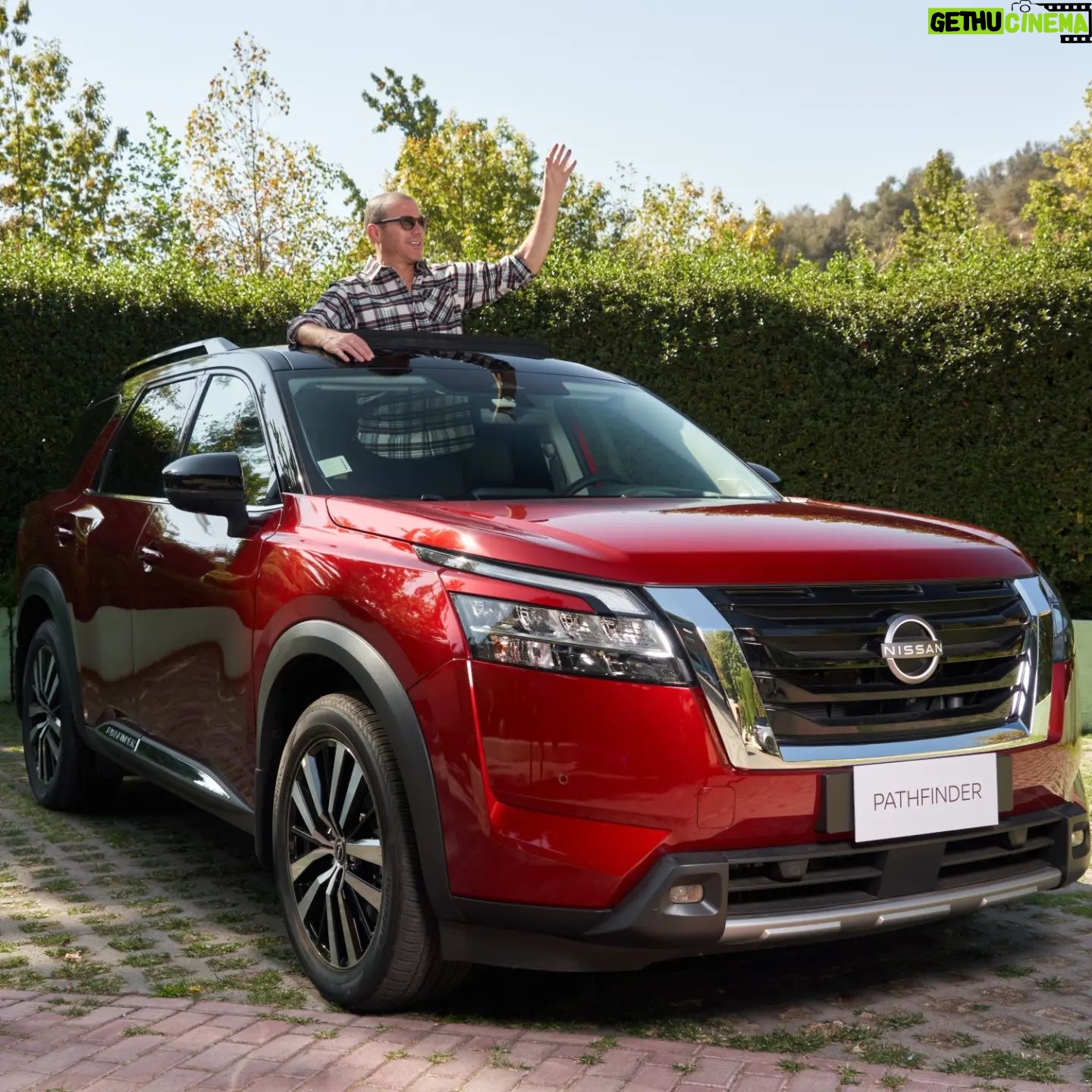 Julián Elfenbein - 2K Likes - Con mi Pathfinder compartimos gustos.....compartimos estilos.....compartimos colores.
Con mi Pathfinder parecemos hermanos!!!
@nissancl
@welovesocial.cl
#nissanpathfinder
#AlaAlturaDeTuVida
#TecnologíaJaponesa