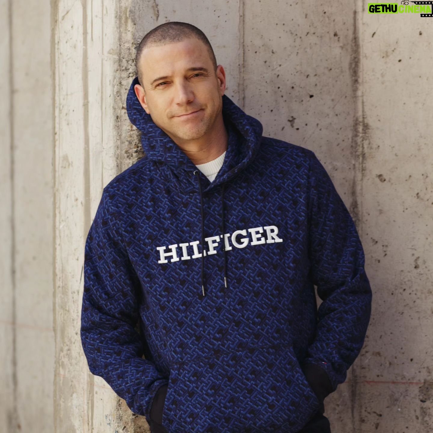 Julián Elfenbein - 1.6K Likes - Arrancó con todo el estilo y calidad la nueva colección de @tommyhilfiger.
Ahora q comienza el otoño en Chile q mejor q el fantástico look de mi marca favorita.
No te pierdas la nueva colección otoño 2024 de Tommy.
@tommyhilfiger
#tommychile
@maru_penia
@maruketing
@clari_casciano
@magnolia_comunicaciones
@vesnabocic