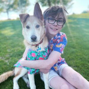 Julian Hilliard Instagram - Happy FRY-YAY 🎉

Welcome our newest member of the family Philip J. Fry! 

“FRY” for short 🐶 and he even has the same floppy ear as Billie!

#adoptdontshop #bestfriends #boysbestfriend #friyay