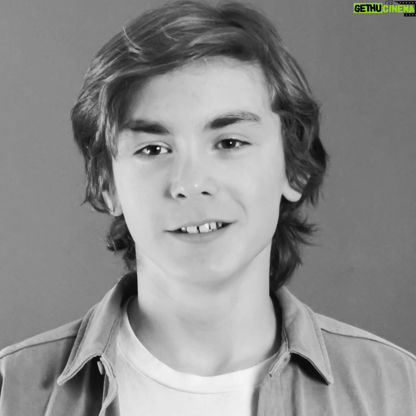 Julian Hilliard - 7.7K Likes - Happy #Friyay š
Hereās your reminder to feel old š
#notsolittleanymore #almostateenager