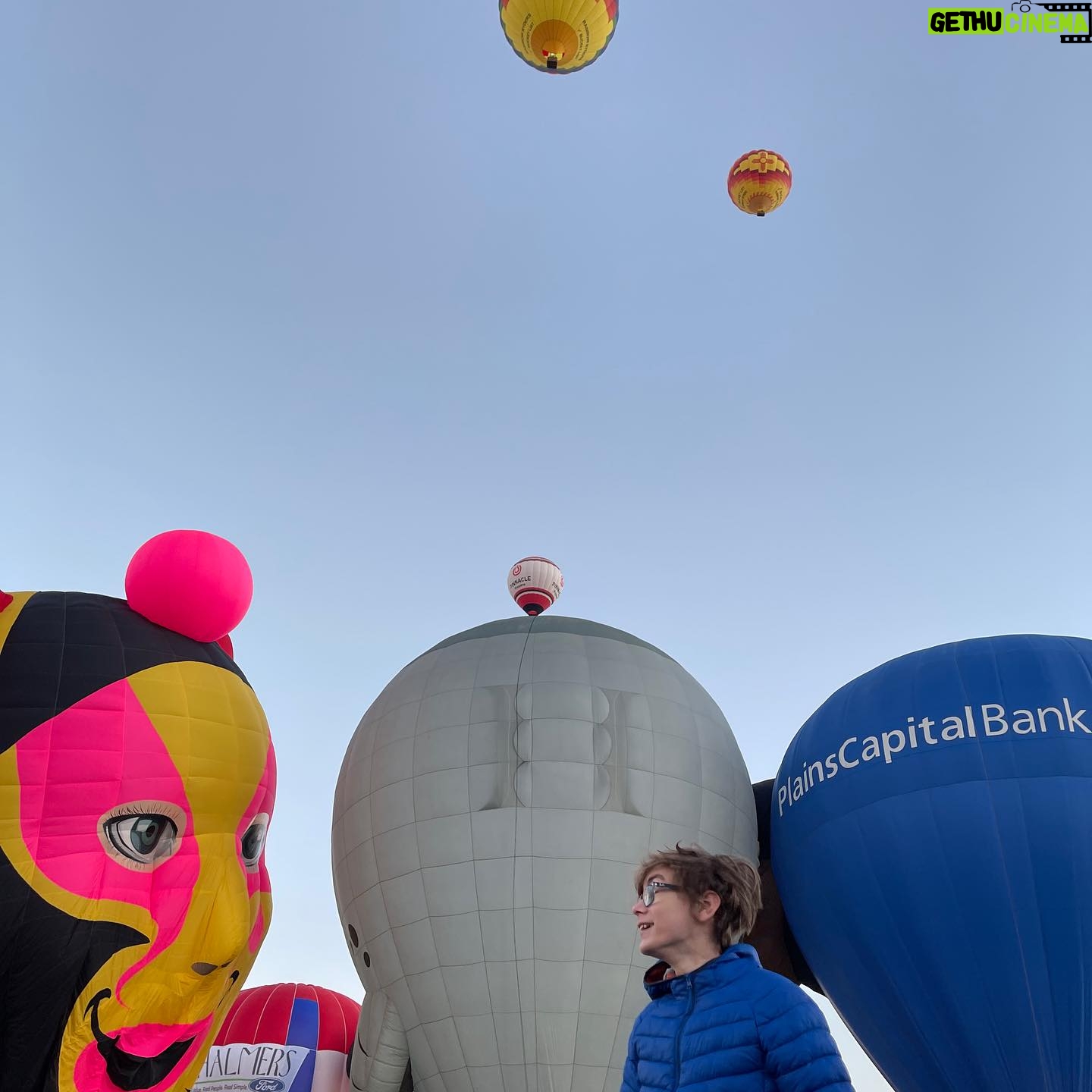 Julian Hilliard - 9.2K Likes - Happy #Friyay the 13th!
Enjoyed seeing the ##balloonfiesta for the first time early this morning! If you ever get a chance, you have to check it out!🎈scroll to the end ⏰