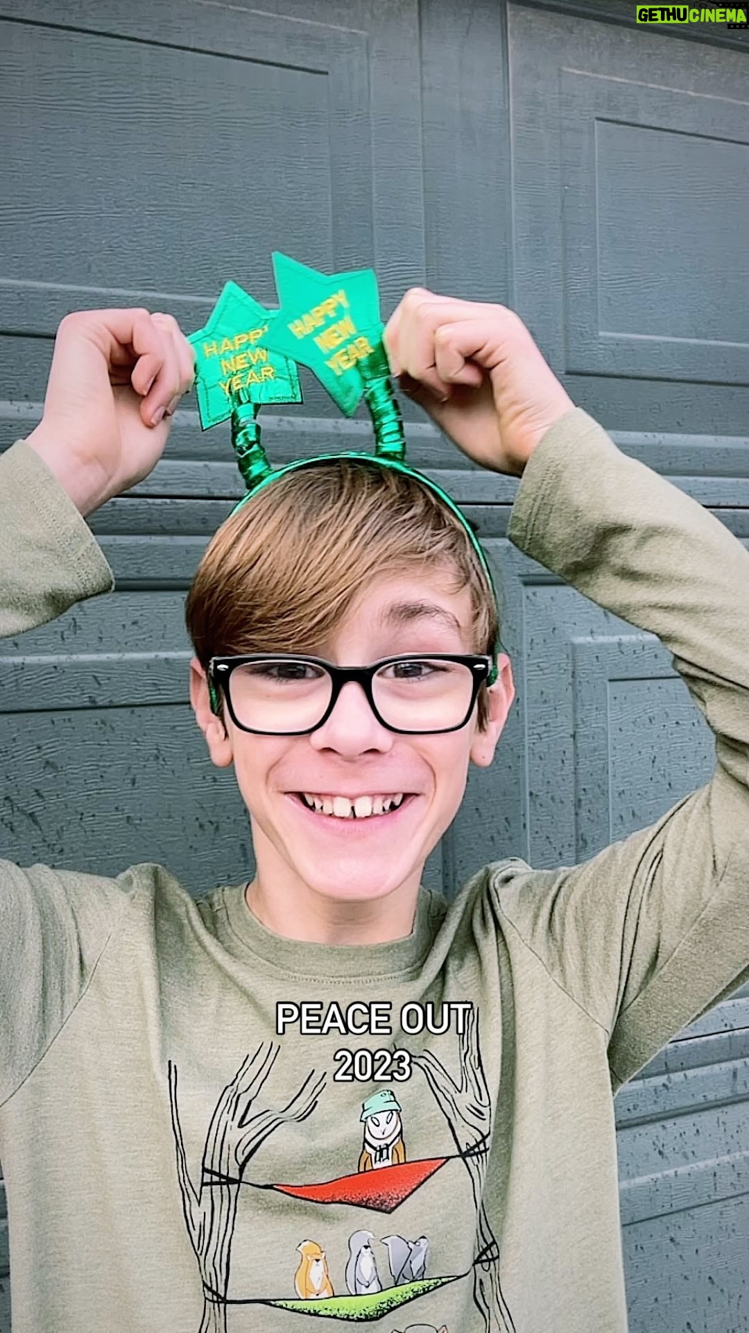 Julian Hilliard - 7.7K Likes -
