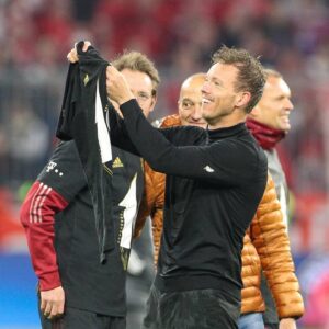 Julian Nagelsmann Instagram - Deutscher Meister #MiaSanMia
Ein unbeschreiblich schönes Gefühl bereits am 31. Spieltag die Meisterschaft in unserer Arena mit euch allen zu feiern. Mein erster Meistertitel ist für mich etwas ganz besonderes. Die letzte Tage waren sehr anspruchsvoll, wir haben viel analysiert und gesprochen. Heute das Topspiel gegen den BVB zu gewinnen, damit für den Verein die zehnte Meisterschaft in Folge klarzumachen und danach meine erste Bierdusche zu bekommen, fühlt sich einfach toll an. Danke für eure Unterstützung @fcbayern