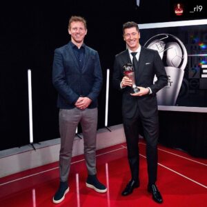 Julian Nagelsmann Instagram - Brawo Lewy! Herzlichen Glückwunsch @_rl9! #TheBest #MiaSanMia

#Repost @_rl9
I would like to congratulate all tonight’s award winners 🤝

Receiving The FIFA Best Men’s Player award tonight is a massive honor for me. It is an incredible feeling 🤩

We dedicate our lives to improving, excelling, and reaching new heights 💪✌️We push our bodies to the limit for our team, our coach, and the fans 🙏

Football is the world’s sport. It’s unlike any other in the way it connects people. It’s a language understood on every continent 🌍

As players we have a responsibility to represent the values of the game - fair play, respect, and sportsmanship 🤜🤛 And I’m proud to do so - for club @fcbayern 🔴⚪️ and country 🇵🇱 @laczynaspilka 
 
I want to thank all of my supporters 🔥 Without fans there is no football. We work to play our best, entertain, and make football the world’s greatest show. - for the fans ⚽️
 
Finally - I would like to thank my family and friends for their support ♥️

Thank you

#TheBest @fifaworldcup