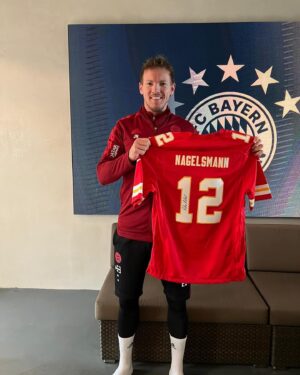 Julian Nagelsmann Instagram - Thanks for the jersey, Andy and @chiefs! Looking forward to your first NFL game in Germany. All the best for the rest of your season! 😉🇩🇪🏈