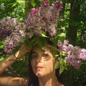 Juliana Canfield Instagram - My chic new spring hat/hairstyle