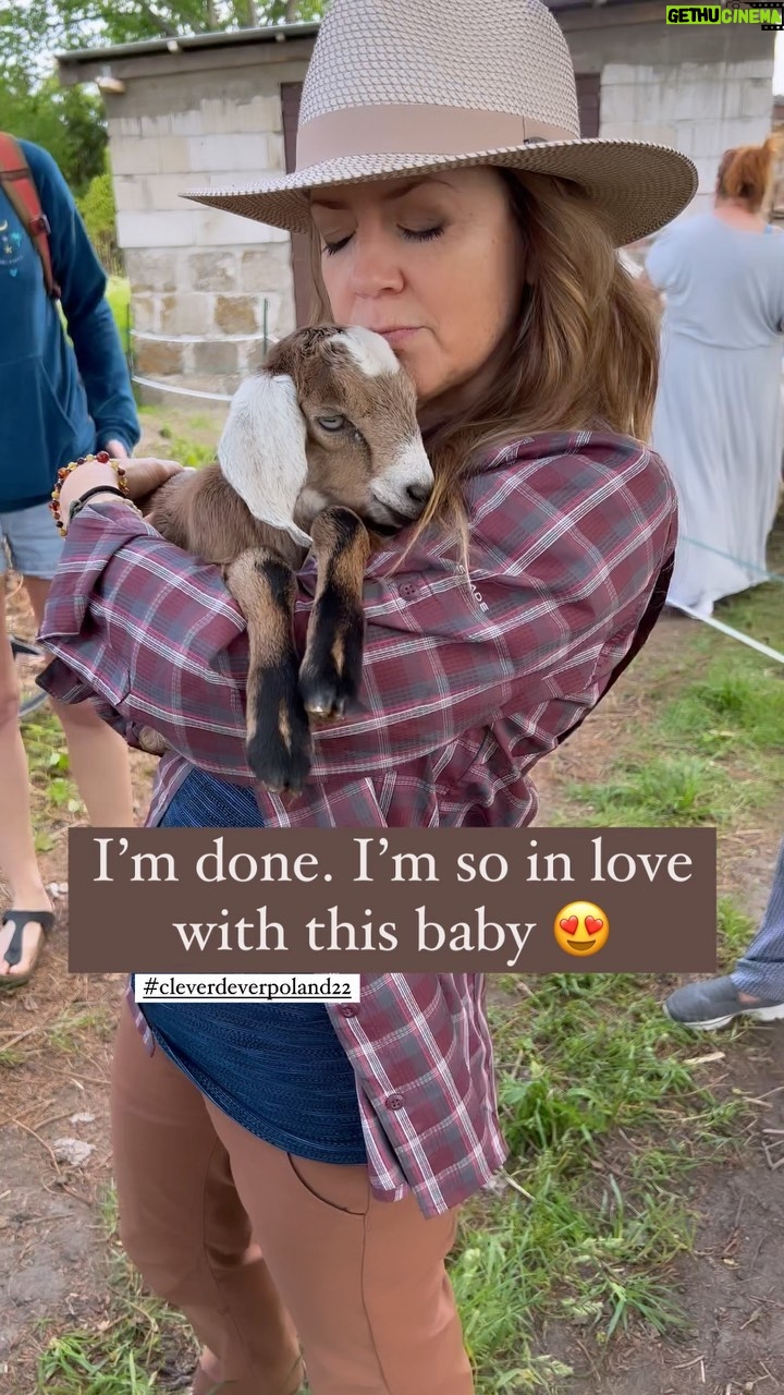 Juliana Dever - 1K Likes - If anyone needs me I live on a goat farm in Poland now. š
.
#cleverdeverpoland22 #goats #goatbaby #goatsofinstagram #julianadever #cleverdeverwherever #besttourtoPoland