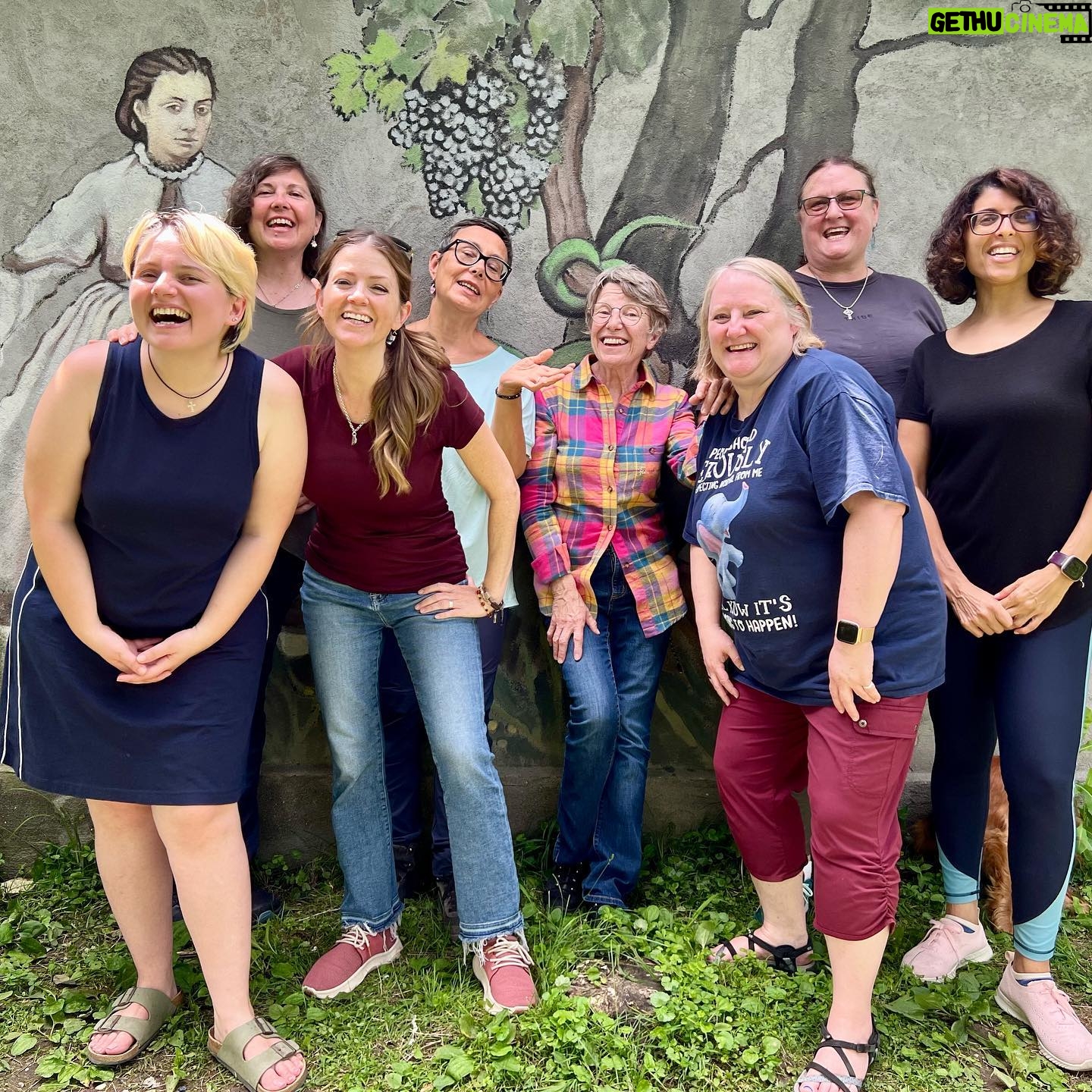 Juliana Dever - 455 Likes - āKitchen or wine cellar?ā A womanās place is inā¦
.
Wherever TF she chooses
.
Thatās the mural behind us that @oda.wines.keto had painted on her outdoor kitchen wall.
.
Professor, scholar, author, entrepreneur, mom, winemakerā¦Sheās a powerhouse.
.
We ā¤ļø Keto! Lunch at her place is always a treat.
Swipe through for delicious Georgian food porn.
.
#cleverdevergeorgia22 #julianadever #cleverdeveradventures #emotionsaregeorgia #besttourtogeorgia #sakartvelo