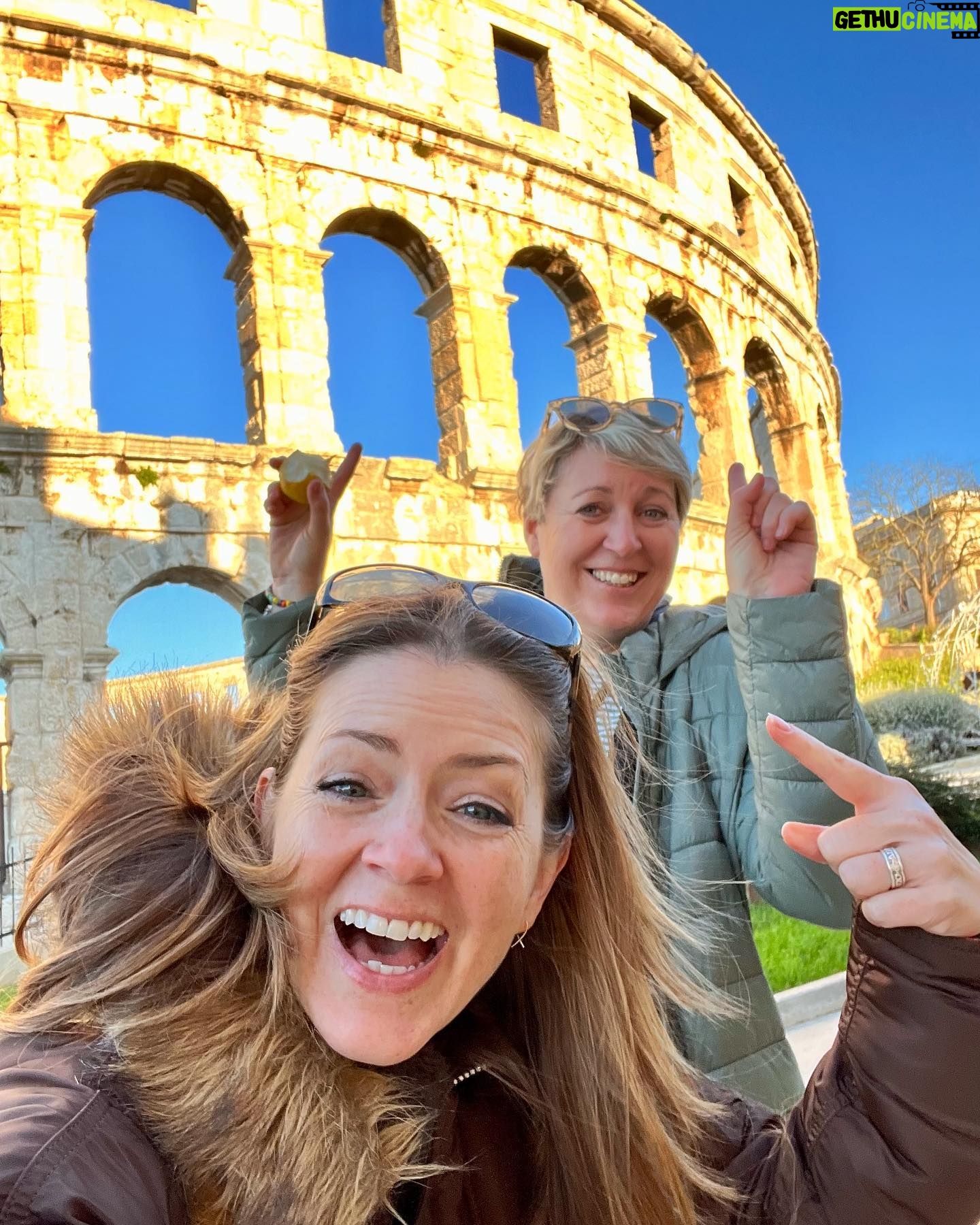 Juliana Dever - 672 Likes - Weāre not having any fun at all
.
Turns out Tina didnāt drive me to Rome, instead she showed me a fully preserved amphitheater hiding in plain site in Pula, Croatia šš·.
.
Scouting for our next CleverDever cultural immersion trip is very serious business š¤Ŗ.
.
Have you been to the Arena in Pula? Did you know it existed?