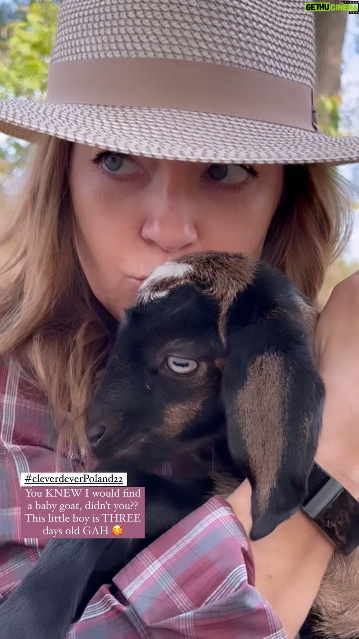 Juliana Dever - 522 Likes - This is what I came for š. This little boy was born three days ago and I am now his mother. Also I guess I have to live on this farm in Poland now š¤·āāļø
#cleverdeverpoland22 #visitPoland #julianadever #ivegoataproblem