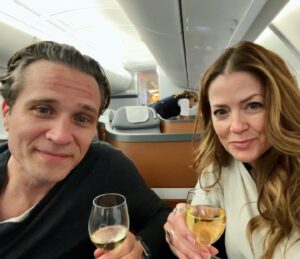 Juliana Dever Instagram - Merry Christmas and Happy New Year from the Devers!

Signing off from the top deck of a 747 ✈️ 

May your 2023 be filled with good health, joy, laughter, random song breaks, dance parties, and lots of adventure!

Cheers 🥂