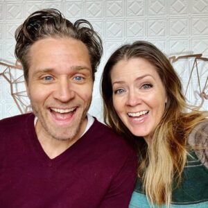 Juliana Dever Instagram - We’re back! Join me LIVE at 12noon PT!
.
Hurrah! My Facebook live show is back to take you through the holiday season, so join me, won’t you?
.
Today @seamuspatrickdever joins me and we’re going to catch you up on all the things that happened since our last show in May.
.
We’ll chat about :
-Updates on our Portugal house
-The 15 countries we visited
-Getting sick abroad
.
… and what you’ve been up to.
.
Let’s gooooo!
.
And if you can’t watch the show live, just let me know below and I’ll send you the link when it’s up and ready to watch.
.
See you soon!