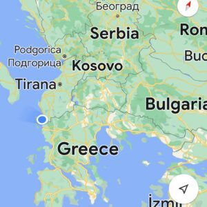 Juliana Dever Instagram - Where am I now? ALBANIA!
.
Country 5 of 8 of my summer trip and I’m with co-conspirator @rachelleahcohen. 
.
Have you been to Albania? Any questions about it?