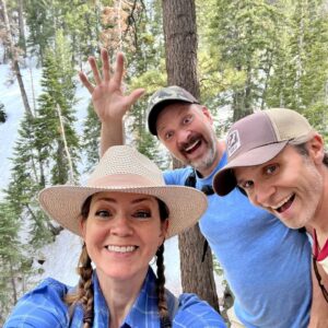 Juliana Dever Instagram - “Let’s go on a hike!” Zane said.
“It’ll be easy!” He said
.
Narrator: it was straight uphill in 18” snow. It was not easy.
.
But it was fun AF. 
.
Quick question; how many toes should I be feeling right now?
.
Not pictured: @mellamprey who was making Aperol Spritzes