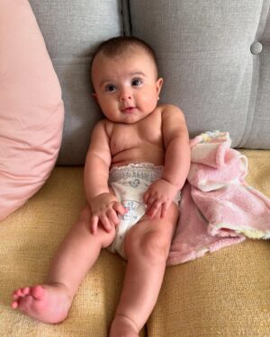 Juliana Velasquez Instagram - Tempo, vai devagar aí, por favor!