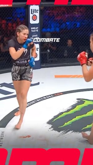 Juliana Velasquez Instagram - UM VERDADEIRO ATROPELO! 👊

Juliana Velasquez não brinca em serviço e a Kristina Williams não aguentou a pressão! 💪💥

*Contém texto alternativo

Descrição com acessibilidade: vídeo com trechos da luta entre Juliana Velasquez e Kristina Williams.

#Combate #BellatorNoCombate #JulianaVelasquez #KristinaWilliams