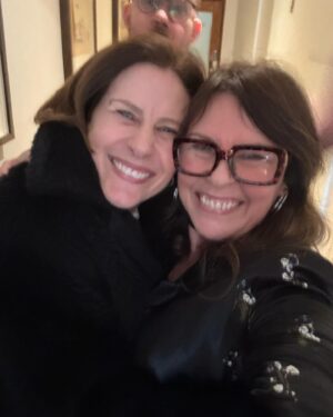 Julie Graham Instagram - Lovely lunch with nutters celebrating the marvellous Philippa Braithwaite’s 60th. Photo bombers galore 😎 glorious #clunes #philippa  @croketdavy @beverleypj @officialconlethill @mrpetercurran