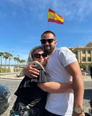 Julie Graham Instagram - Hasta la vista Espana. 🇪🇸 😎❤️‍🔥💋☀️🎬