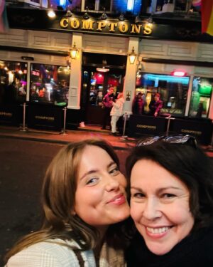 Julie Graham Instagram - Gadding around soho with my gal @shannon.lavelle 🩷🩷🩷🩷