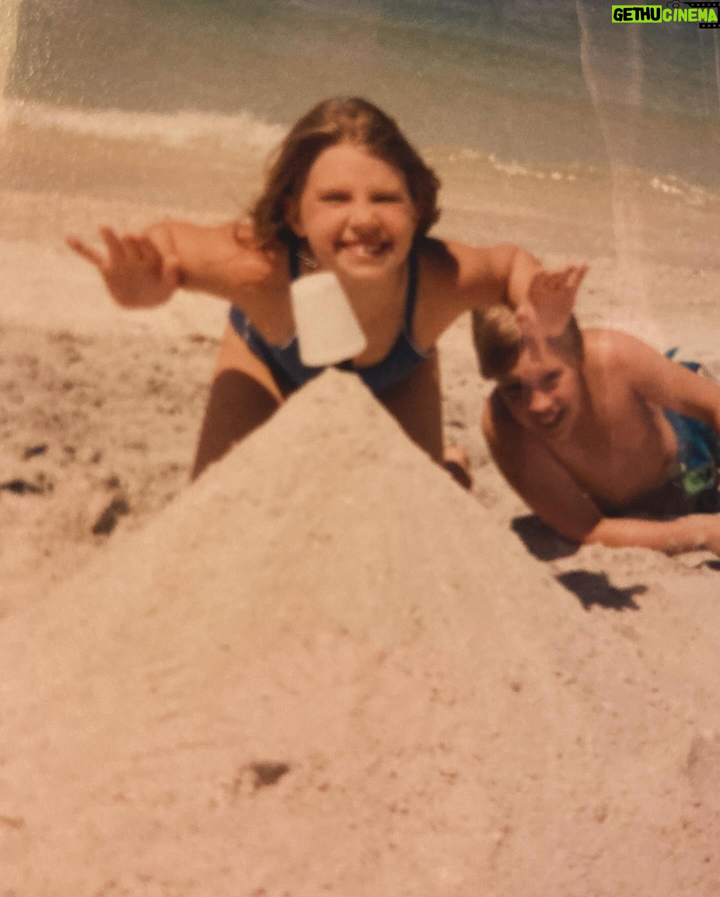 Julie McNiven - 630 Likes - Happy birthday Scott!
I love you.
I miss you.
I wish I could hug you just one more time.
Until then, enjoy these pics of us from approx 1987. ā¤ļøā¤ļøā¤ļø