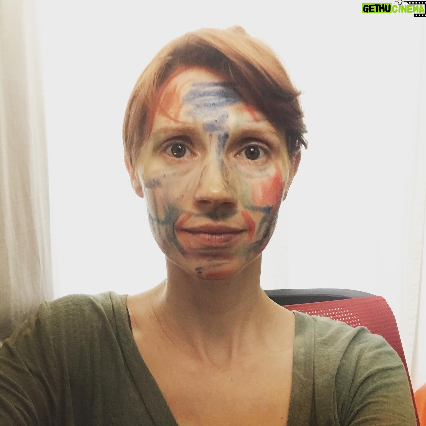 Julie McNiven - 1K Likes - #makeupfree
.
Zoom school ends at 11:20 and has multiple breaks throughout so I only got 2 pages written....and now I look like this.