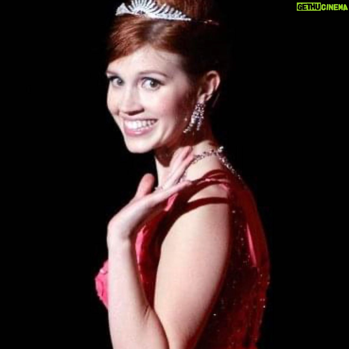 Julie McNiven - 1.1K Likes - This popped up on my FB memories today. Itās one my favorite memories about working on Mad Men. The chance to sing on stage at the MGM Grand in Vegas was a thrill! Iād love to one day do a reunion show of this Mad Men Revue! #madmen