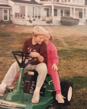 Julie McNiven Instagram - Happy birthday Scott! 
I love you. 
I miss you. 
I wish I could hug you just one more time. 
Until then, enjoy these pics of us from approx 1987. ❤️❤️❤️