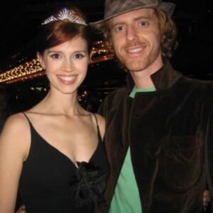 Julie McNiven Instagram - This popped up on my FB memories today.  It’s one my favorite memories about working on Mad Men. The chance to sing on stage at the MGM Grand in Vegas was a thrill! I’d love to one day do a reunion show of this Mad Men Revue! #madmen
