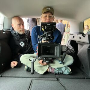 Julie R. Ølgaard Instagram - I dag er det 6 måneder siden @englemageren havde biografpremiere - og det er slet ikke til at fatte, at der kun er gået 6 måneder. Der er sket SÅ overdrevet meget siden, og I har taget så vanvittig godt imod vores film (tak tak tak)! Jeg føler, at der er gået flere år siden vi stod til premieren i Imperial, til en af de mest overvældende aftener i mit liv🙏🏻 At tænke på, at det også kun er lidt over 1 år siden, at vi sagde “tak” sidste gang på settet og gik i klip, er endnu mere uvirkeligt! Det har været et år fuld af læring. Jeg har bl.a. lært hvad der er vigtigt, og at man skal lytte til sin intuition - ALTID - og hvis tingene lyder for gode til at være sande, ja, så er de det nok også! Hard work pays off, og gode mennesker findes. Tak for jer❤️I ved hvem I er! Jeg har haft brug for at trække vejret dybt ned i maven og mærke efter om jeg var klar til en tur til…det er jeg - og jeg glæder mig til alt der er i vente 🤘🏻 What a ride - på godt og ondt!!!! @hitheroproductions
