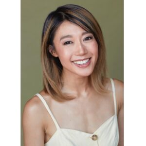 Julie Zhan Instagram - Sending some smiles your way for a happy Friday ☺️
📸: @rdh_productions 
💄: @bowmanmakeup