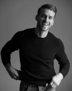Actor Julien Coste HD Instagram Photos and Wallpapers December 2023