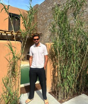 Julien Guirado Instagram - Vivez l’expérience NA XAMENA 🌵🍋 à 15 min de Saint-Tropez, piscine privée, 150 mètres de la mer. @olakalagroup_