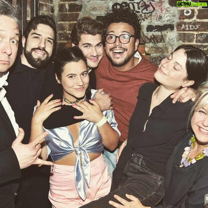 Julien Lacroix - 6K Likes - En ligne sur @icitoutv @projet2000 avec des gens talentueux !