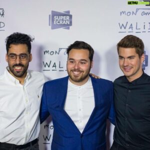 Julien Lacroix Instagram - Mardi avait lieu la première médiatique de « Mon ami Walid », soit le premier film d'Adib et moi.

Après plusieurs mois de travail acharné, nous avons pu enfin vous présenter ce magnifique projet. Un film que nous avons écrit, produit, monté et joué et réalisé dans le cas d’Adib.

J'aimerais remercier le public d’avoir financé 80 000$ pour ce film et de continuer à se déplacer en salle pour venir le voir. Vous êtes un moteur de motivation tellement puissant et c'est une chance que j'ai de vous voir en salle pour mon spectacle solo et de discuter avec vous après le film. Je serai à vos côtés chaque soir pendant les prochains mois.
Je suis un artiste choyé, merci.

Les journalistes et personnalités qui sont venus mardi, vous avez fait parler le film et c'est important. Merci.

Merci à la distribution (magique et multiculturelle) vous êtes tous des acteurs de talent c'est un honneur de jouer à vos côtés. J'ai appris énormément et c'est grâce à vous.

À mon entourage qui ont mis leurs vies de côté pour la réalisation de ce projet, je vous dis merci infiniment. Merci Éric, pour ton expérience et ton travail. Merci Geneviève. Et à Alexis, qui, à 25 ans a porté sur ses épaules la production d'un film, chapeau !

Adib est un modèle pour moi depuis « En route vers mon premier gala ». Il est un artiste tellement complet et de pouvoir travailler à ses côtés me rend plus grand, j'apprends à chaque instant. Merci, et à présent j'ai juste hâte au prochain film.

Si vous voulez voir le film, écrivez à vos cinémas locaux pour leurs dirent que vous êtes intéressé. 
Vous pouvez voir le film en salle, c'est ici https://monamiwalid.ca