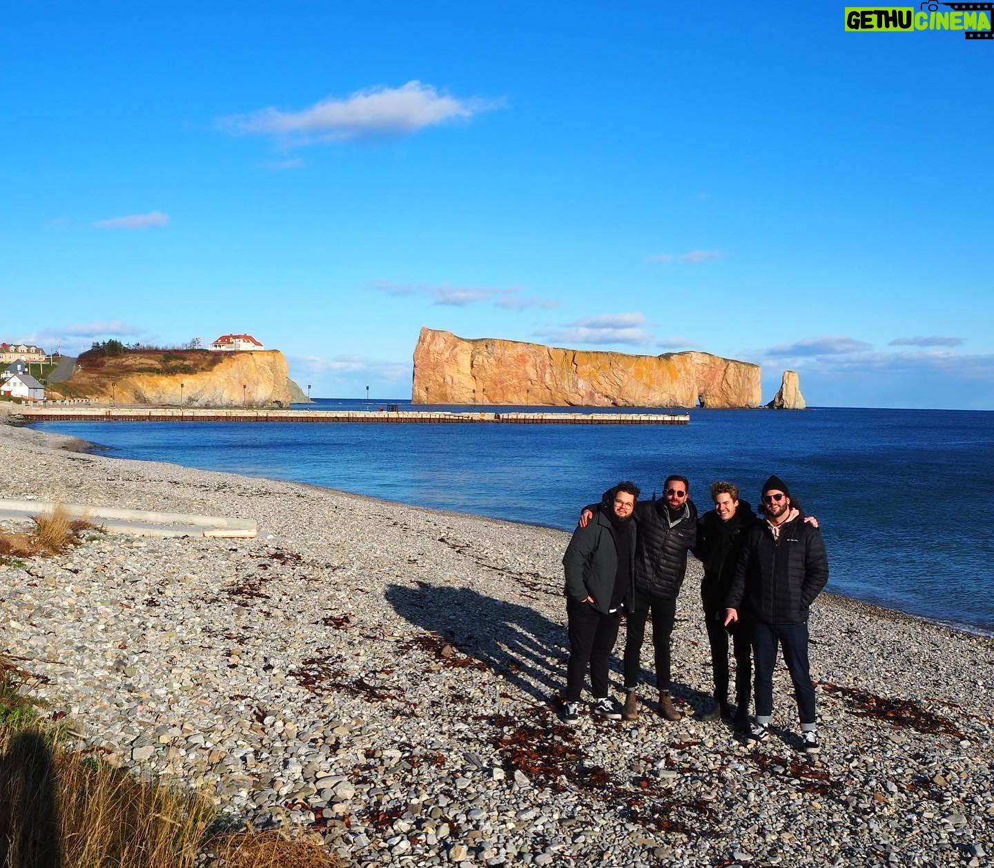 Julien Lacroix - 5.3K Likes - Je suis vraiment chanceux d’avoir des salles pleines et de faire le tour du Québec avec une aussi belle équipe ! Merci beaucoup. Voici une photo de nous à Granby. @matthieupepper @mat.magny @oligagne #jusquicitoutvabien
