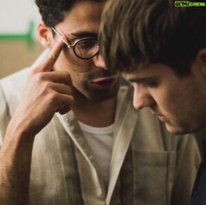 Julien Lacroix Instagram - Voici en primeur les premières images de notre film "Mon ami Walid" !!! @adibalkld et moi avons tourné notre premier long métrage en 10 jours, monté en moins d'un mois et maintenant on vous demande une dernière fois votre participation pour livrer le film pour janvier 2019.

Nous organisons donc un spectacle ce samedi au Club Soda avec nos amis @mikewardca, @rosalievaillancourt, @mehdibousaidan, @monsieuryannickdemartino, @perizz tous les fonds iront directement pour finaliser le film!

Billets: https://lepointdevente.com/billets/film-de-julien-et-adib