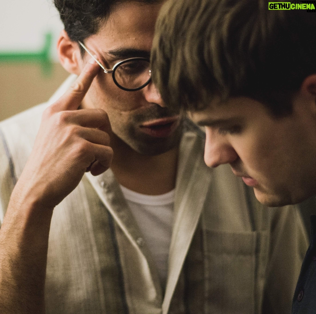 Julien Lacroix - 3.7K Likes - Voici en primeur les premières images de notre film "Mon ami Walid" !!! @adibalkld et moi avons tourné notre premier long métrage en 10 jours, monté en moins d'un mois et maintenant on vous demande une dernière fois votre participation pour livrer le film pour janvier 2019.
Nous organisons donc un spectacle ce samedi au Club Soda avec nos amis @mikewardca, @rosalievaillancourt, @mehdibousaidan, @monsieuryannickdemartino, @perizz tous les fonds iront directement pour finaliser le film!
Billets: https://lepointdevente.com/billets/film-de-julien-et-adib