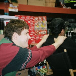 Julien Lacroix Instagram - Voici en primeur les premières images de notre film "Mon ami Walid" !!! @adibalkld et moi avons tourné notre premier long métrage en 10 jours, monté en moins d'un mois et maintenant on vous demande une dernière fois votre participation pour livrer le film pour janvier 2019.

Nous organisons donc un spectacle ce samedi au Club Soda avec nos amis @mikewardca, @rosalievaillancourt, @mehdibousaidan, @monsieuryannickdemartino, @perizz tous les fonds iront directement pour finaliser le film!

Billets: https://lepointdevente.com/billets/film-de-julien-et-adib