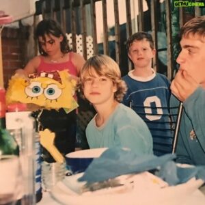 Julien Lacroix Instagram - J’avais juste le goût d’écouter « Folie de graduation », de voler au Zellers ou de fumer du thé à la ronde ! La vie était moins angoissante !!!