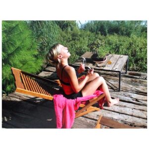 Juliet Rylance Instagram - Buon compleanno mia bella sorella.
I love you so. 

♥️

#Nataasha #Sicily